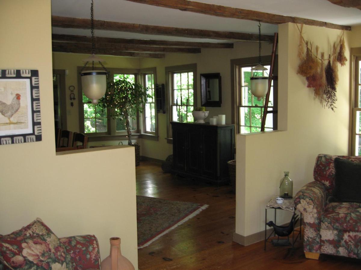 B&B On Seven Acres With Private Bed & Bath Clinton Corners ภายนอก รูปภาพ