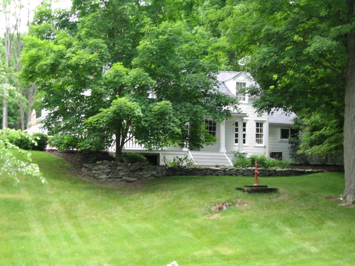 B&B On Seven Acres With Private Bed & Bath Clinton Corners ภายนอก รูปภาพ