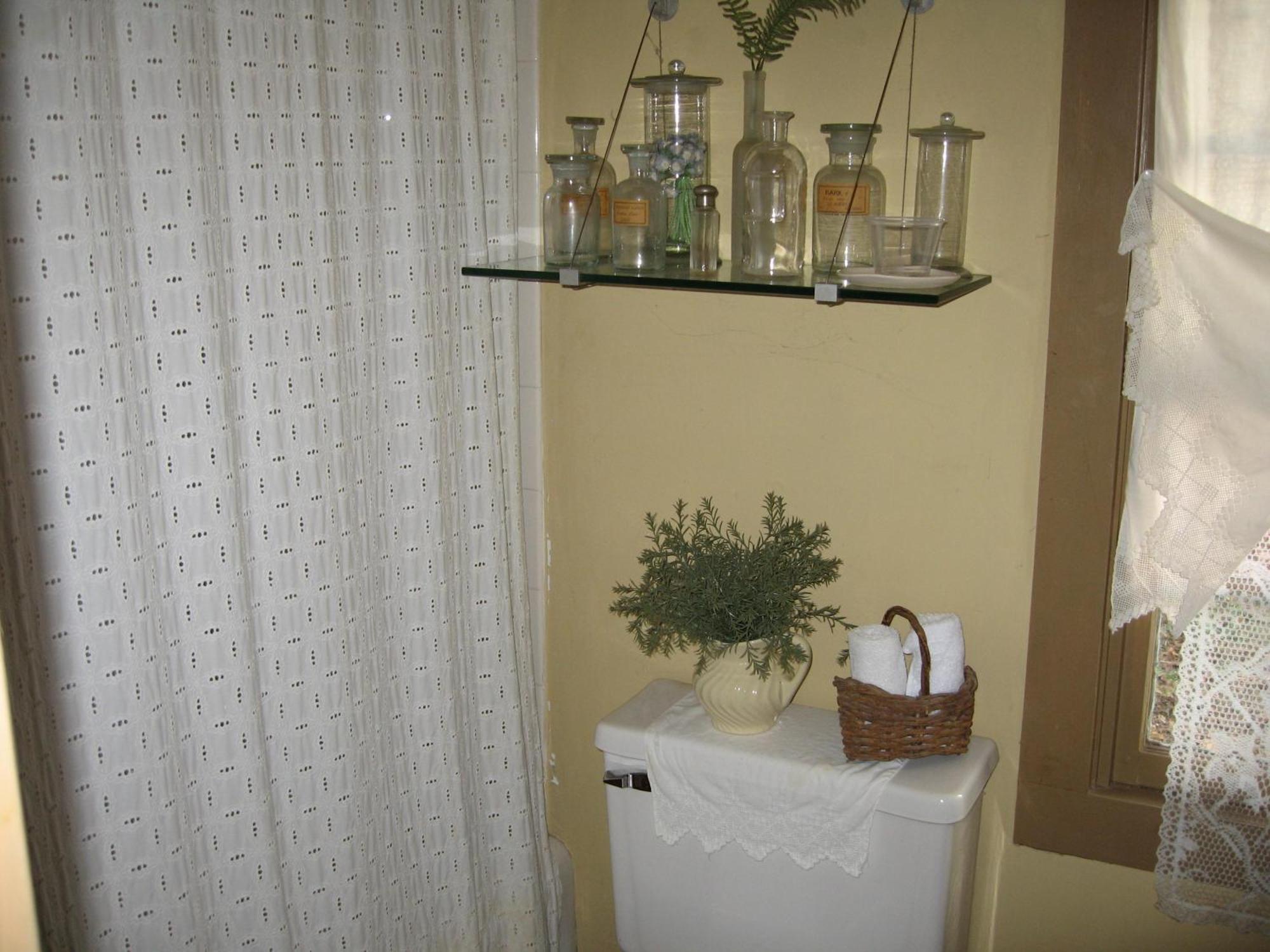 B&B On Seven Acres With Private Bed & Bath Clinton Corners ภายนอก รูปภาพ